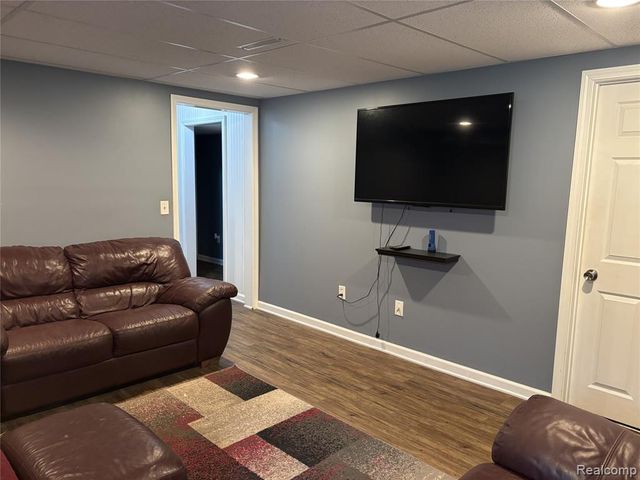 5407 Newcastle Drive, Kentwood, MI 49508
