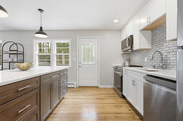 1 Puritan Road, North Reading, MA 01864