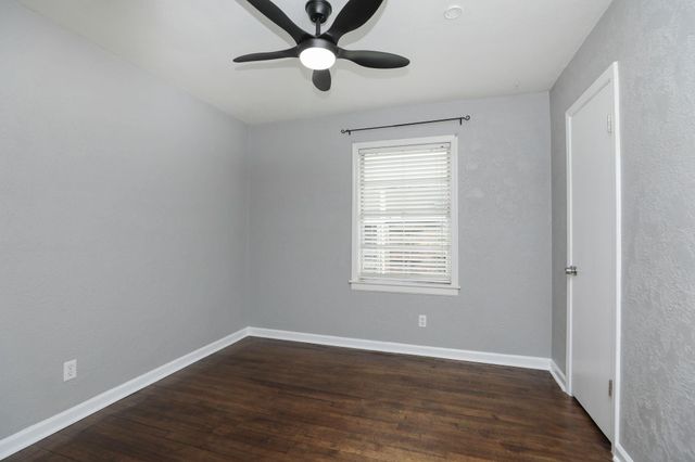 3218 Cedarcrest Drive, Pasadena, TX 77503