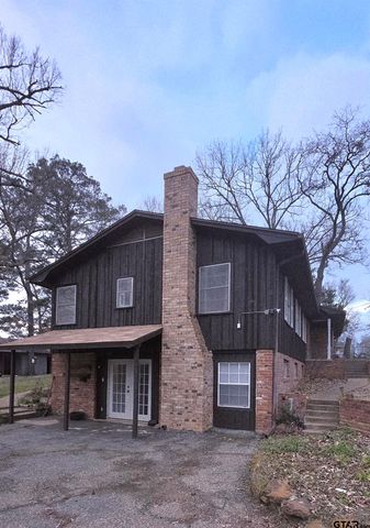 1120 Oak St., New London, TX 75682