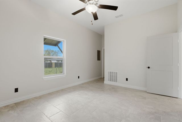 1011 Cotten Road, Tyler, TX 75704