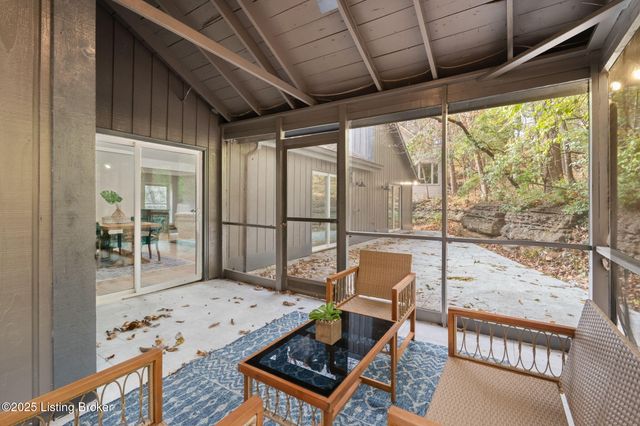 3703 Trail Ridge Rd, Louisville, KY 40241