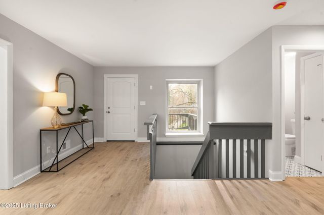 3703 Trail Ridge Rd, Louisville, KY 40241