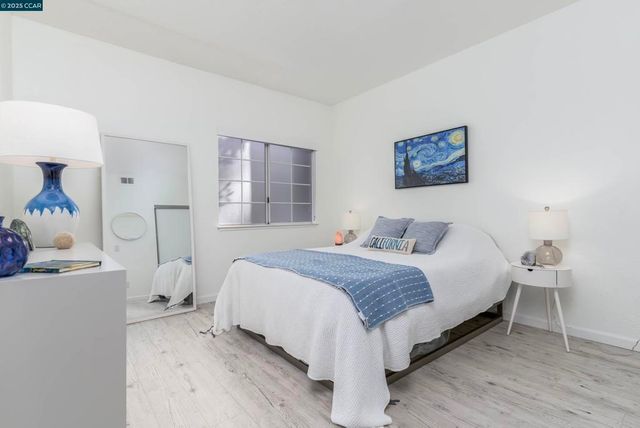 611 Waterford Pl, Pinole, CA 94564