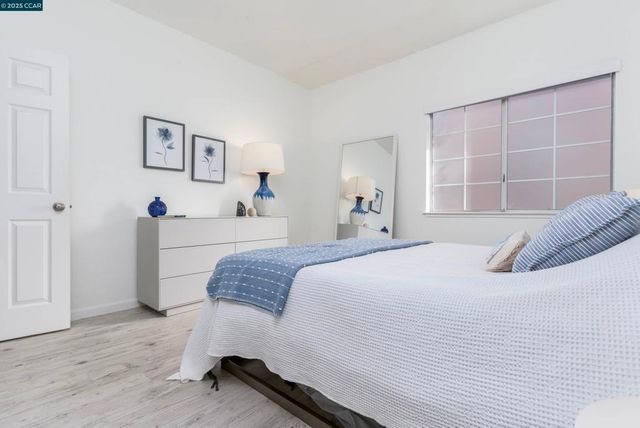 611 Waterford Pl, Pinole, CA 94564