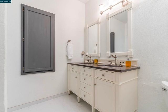 611 Waterford Pl, Pinole, CA 94564