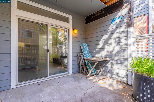 611 Waterford Pl, Pinole, CA 94564