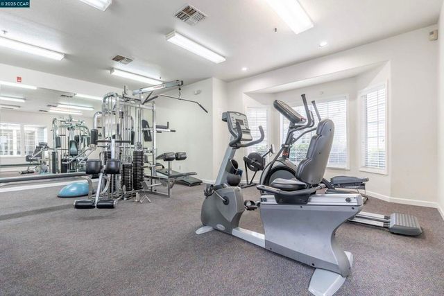 611 Waterford Pl, Pinole, CA 94564