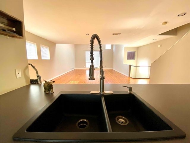 823 Robin Street, Houston, TX 77019