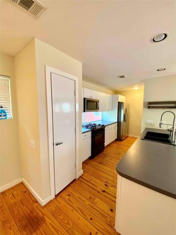 823 Robin Street, Houston, TX 77019