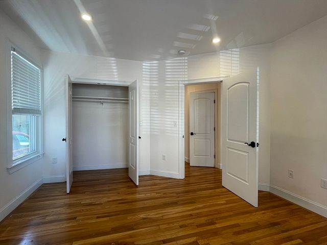 35 Line St 1, Cambridge, MA 02138