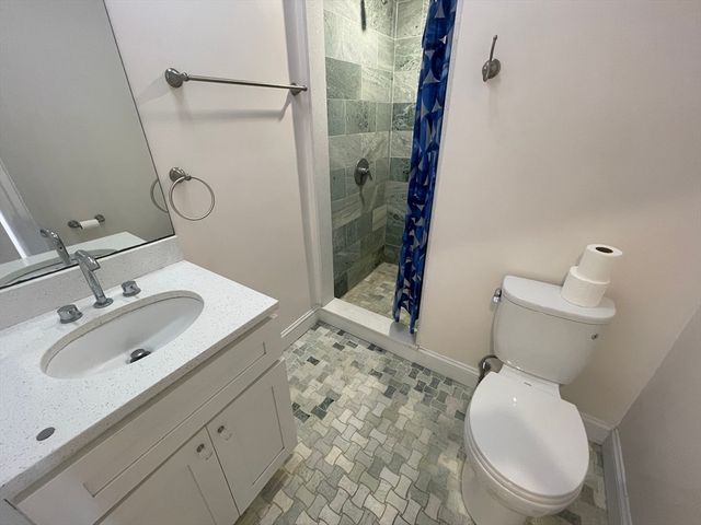 35 Line St 1, Cambridge, MA 02138