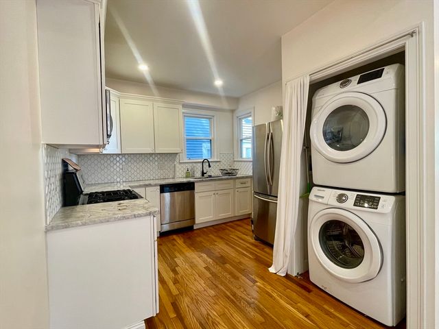 35 Line St 1, Cambridge, MA 02138