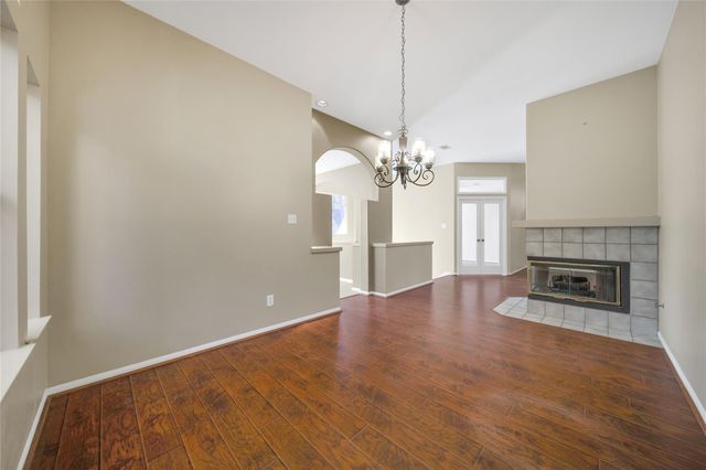 33 Mistyhaven Place, The Woodlands, TX 77381