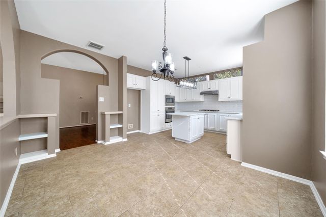 33 Mistyhaven Place, The Woodlands, TX 77381