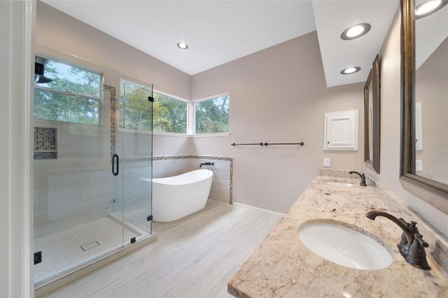 33 Mistyhaven Place, The Woodlands, TX 77381