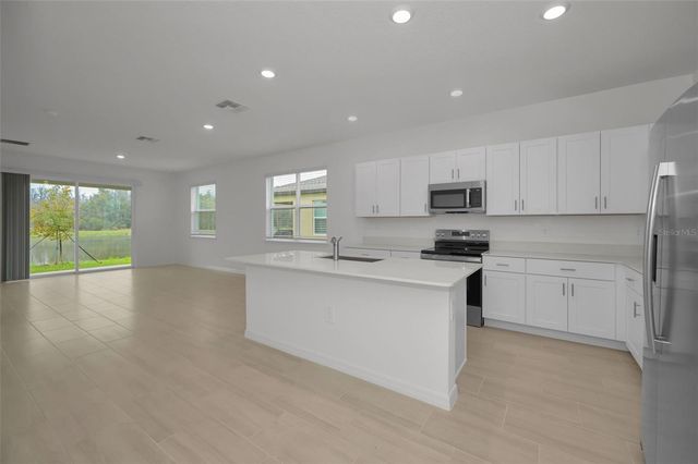 18200 PLEASANTVIEW BOULEVARD, Land O Lakes, FL 34638