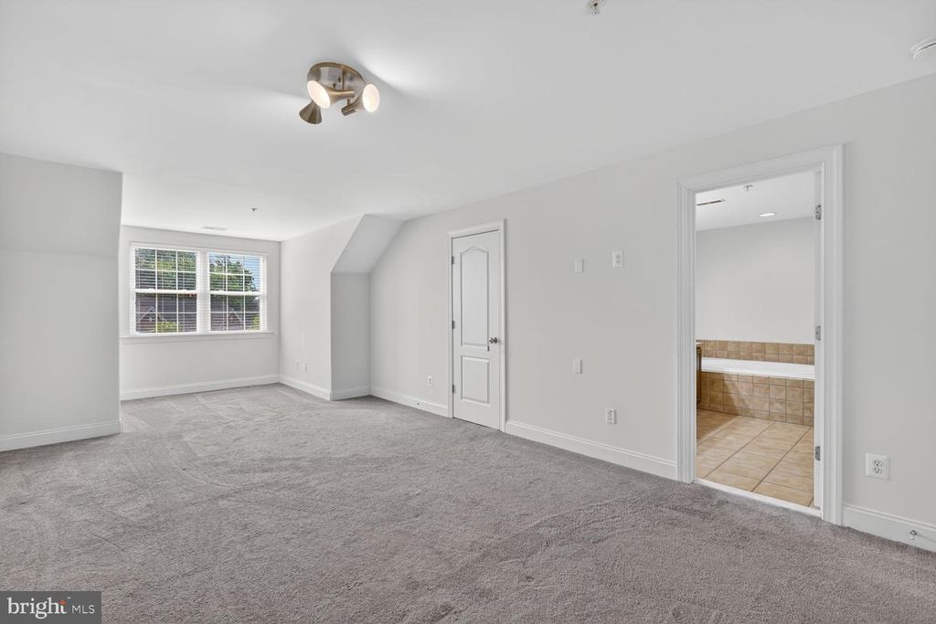 Image 19 of property listing at 12904 LIBERTY'S DELIGHT DR #84A, Bowie, MD 20720
