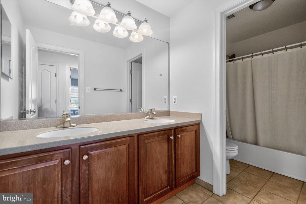 Image 25 of property listing at 12904 LIBERTY'S DELIGHT DR #84A, Bowie, MD 20720