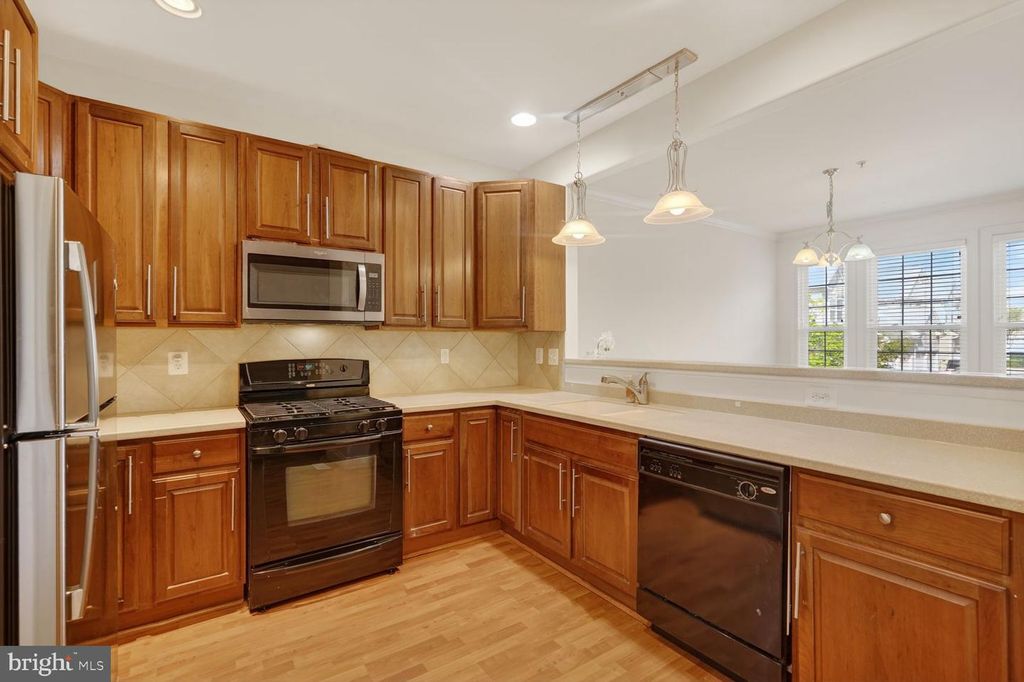 Image 6 of property listing at 12904 LIBERTY'S DELIGHT DR #84A, Bowie, MD 20720