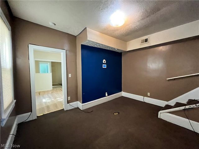2164 W 45th Street, Cleveland, OH 44102