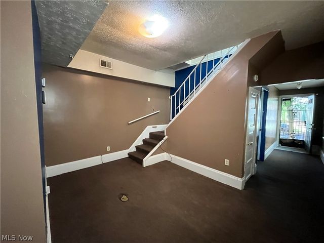 2164 W 45th Street, Cleveland, OH 44102