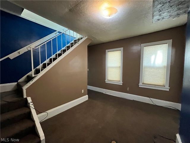 2164 W 45th Street, Cleveland, OH 44102