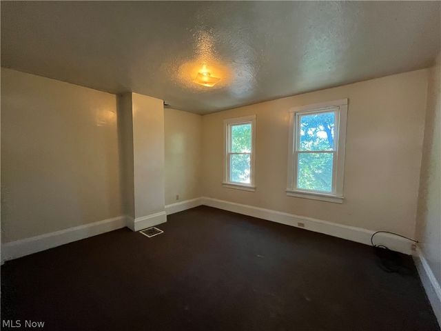 2164 W 45th Street, Cleveland, OH 44102