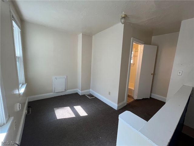 2164 W 45th Street, Cleveland, OH 44102