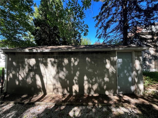 2164 W 45th Street, Cleveland, OH 44102