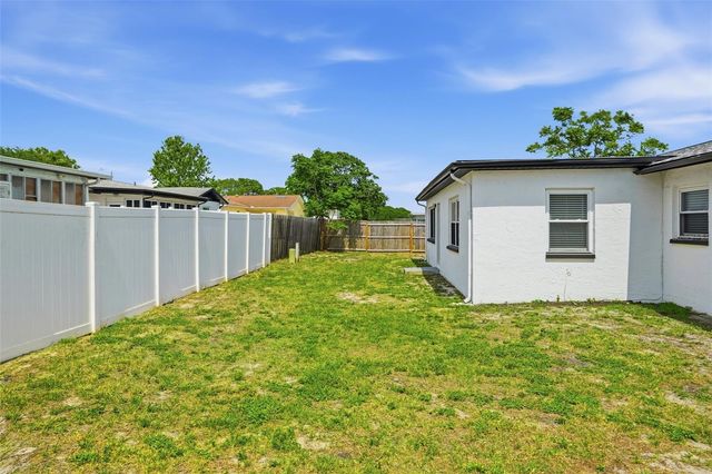 7515 GREYBIRCH TERRACE, Port Richey, FL 34668
