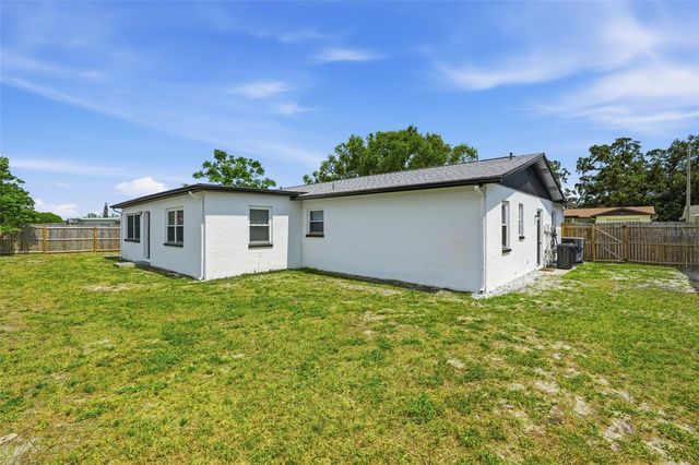 7515 GREYBIRCH TERRACE, Port Richey, FL 34668