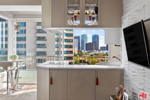 10501 Wilshire Boulevard 1005, Los Angeles, CA 90024