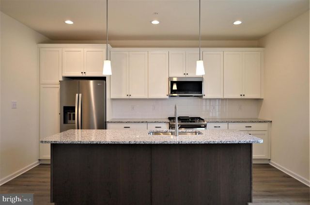 61 BECKER DR, Chalfont, PA 18914