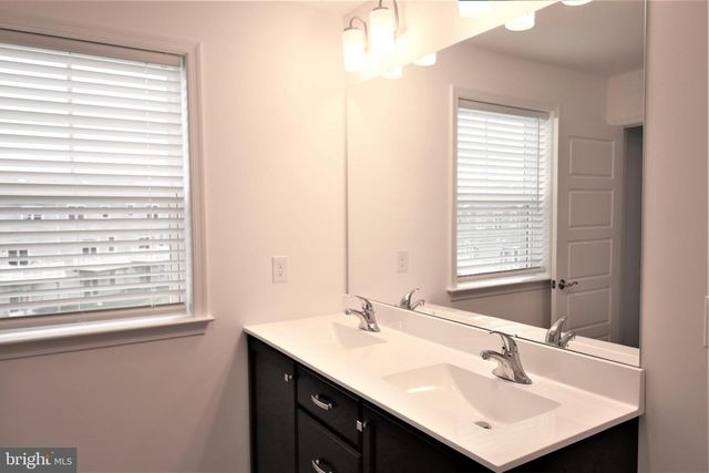 61 BECKER DR, Chalfont, PA 18914
