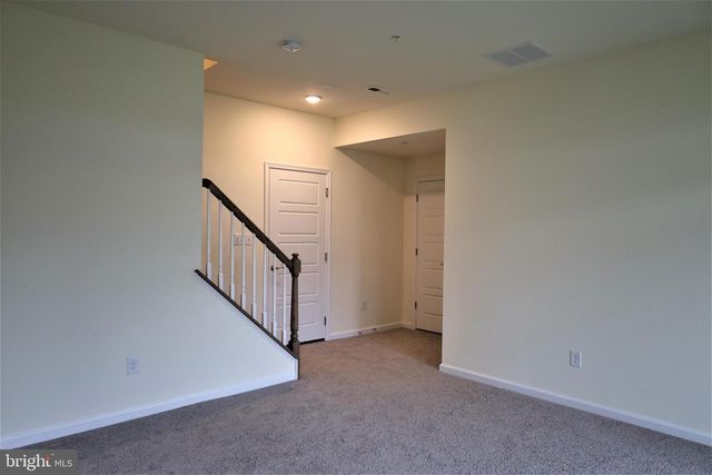 61 BECKER DR, Chalfont, PA 18914