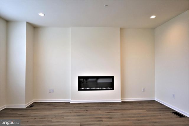 61 BECKER DR, Chalfont, PA 18914
