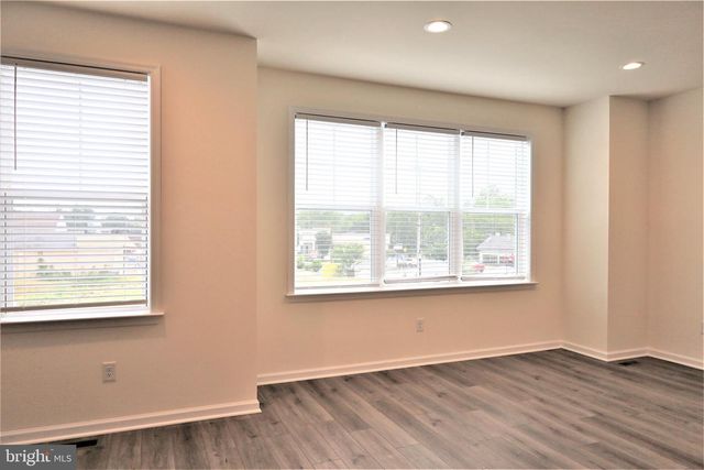 61 BECKER DR, Chalfont, PA 18914