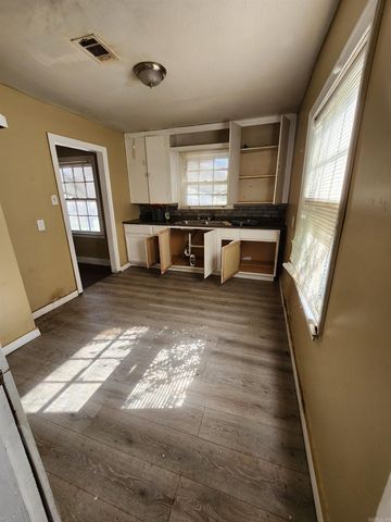 3004 Wolfe, Little Rock, AR 72206