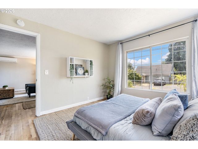 9221 Se GLADSTONE St, Portland, OR 97266