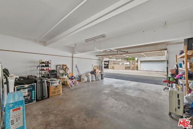 18415 Collins Street F, Tarzana (los Angeles), CA 91356