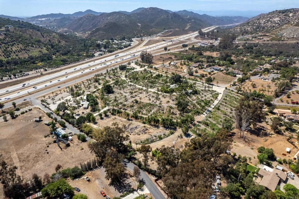 26437 N Centre City Parkway, Escondido, CA 92026 — exterior