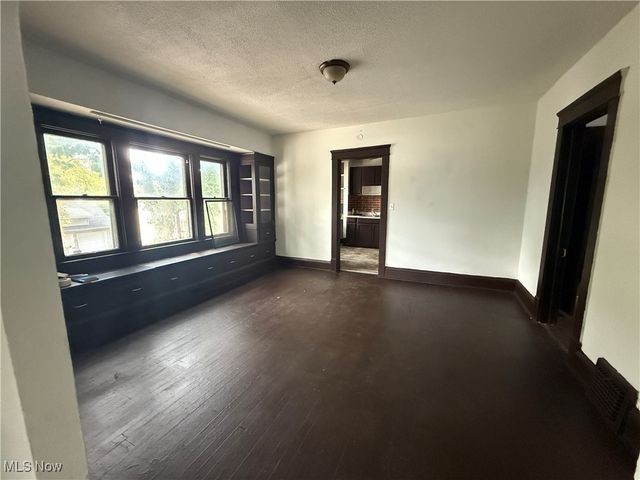 3410 Bosworth Road, Cleveland, OH 44111