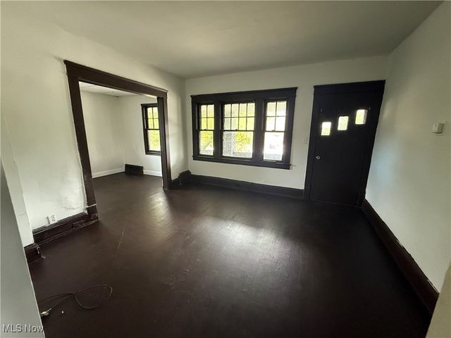 3410 Bosworth Road, Cleveland, OH 44111