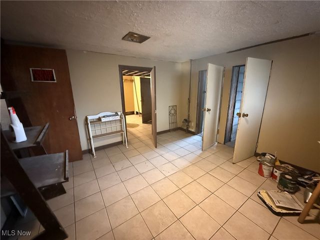 3410 Bosworth Road, Cleveland, OH 44111