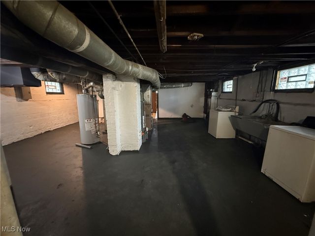 3410 Bosworth Road, Cleveland, OH 44111