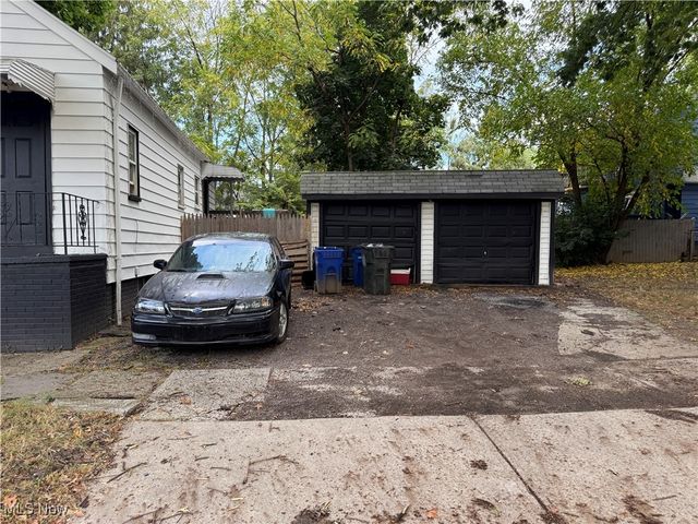 3410 Bosworth Road, Cleveland, OH 44111