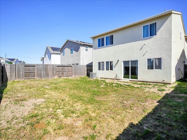 1415 Crimson Lane, Manteca, CA 95336