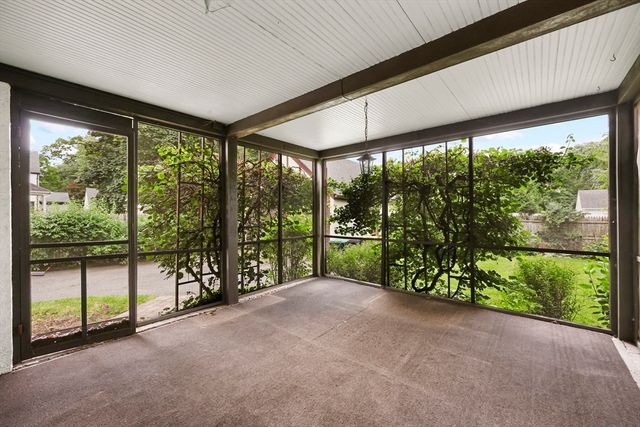 19 Harwich Road, Longmeadow, MA 01106