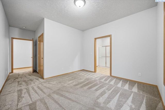 3111 W Canyon Lakes Dr., Kennewick, WA 99337